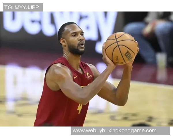 小莫布里上半场表现抢眼轻松斩获双十数据助球队争胜